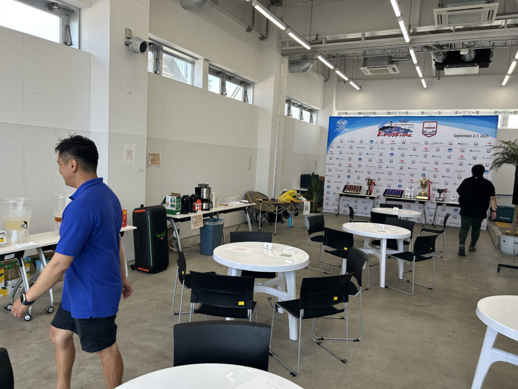 併設されたセーラーズラウンジ